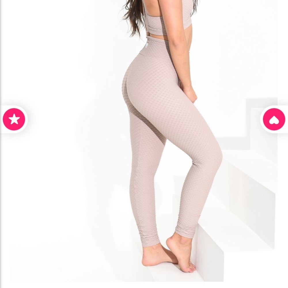 NWOT Booty By Brabants Croco Skin Leggings